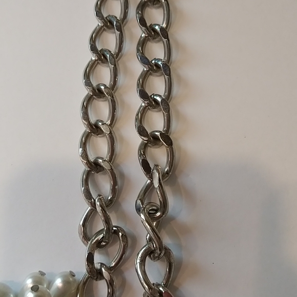 Jules Chunky Pearl Drop beaded Bib Necklace - Picture 15 of 16